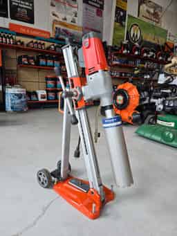 HUSQVARNA DMS 240 CORE DRILL WITH STAND